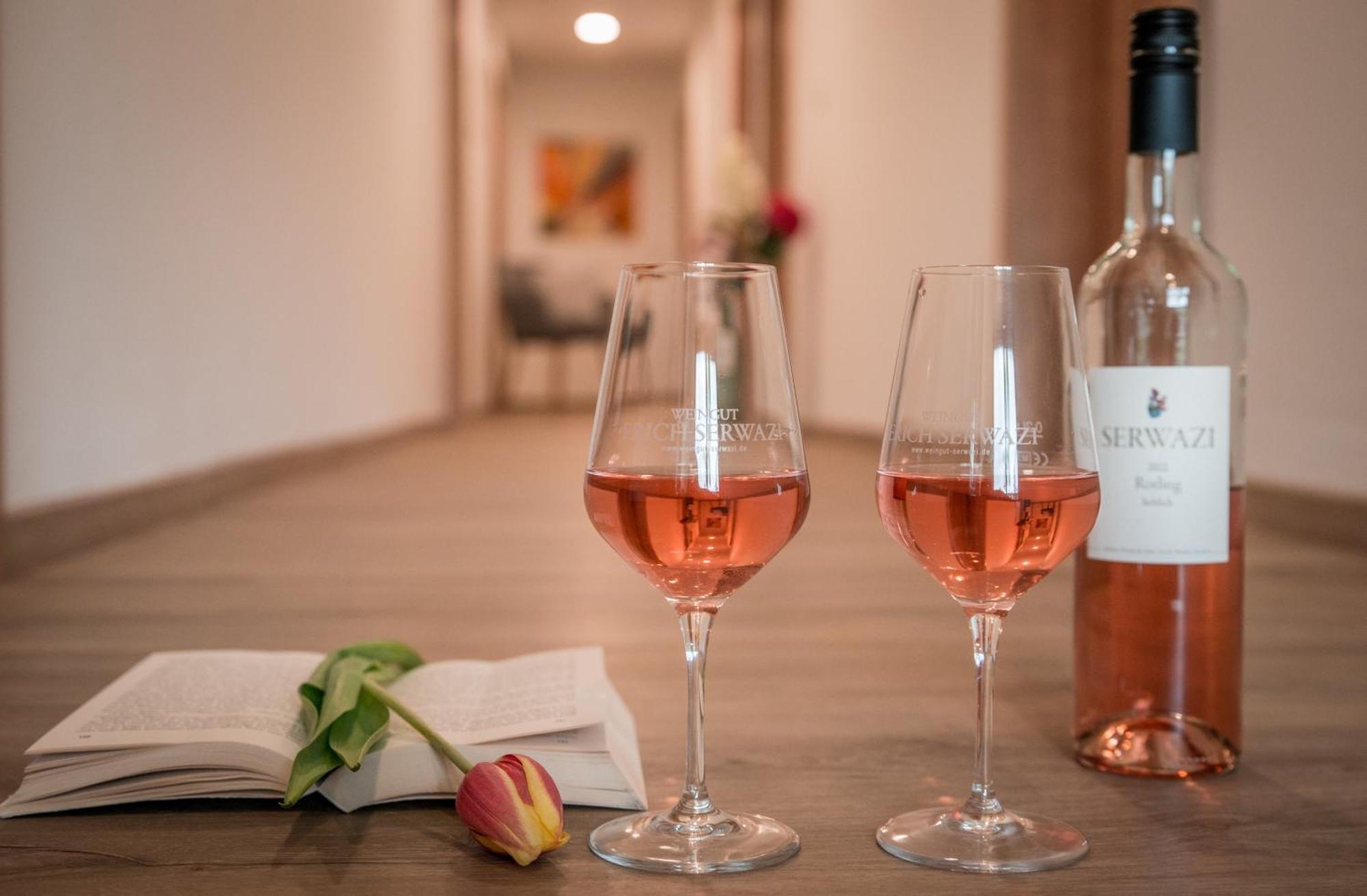 Weingut Erich Serwazi Mesenich Dış mekan fotoğraf